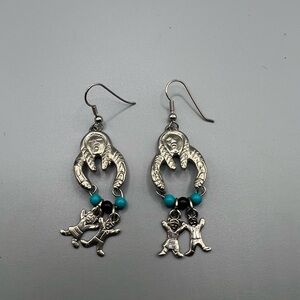 Vtg Storyteller Hook Earrings Sterling Silver  Native American